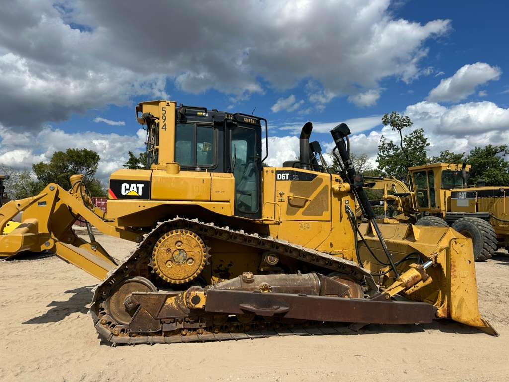2014 CATERPILLAR D6T XL